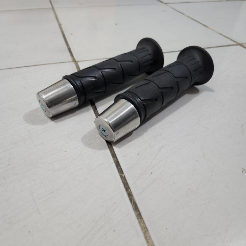 PROMO Handgrip kaze hanfat kaze plus jalu stang crome universal semua motor