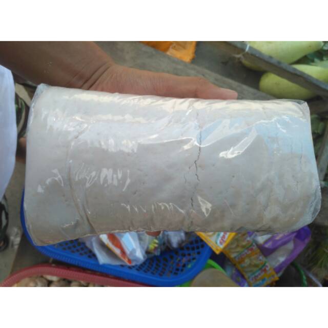 

sagu basah khas Masamba untuk kepurung sinonggi dan papeda 2 kg