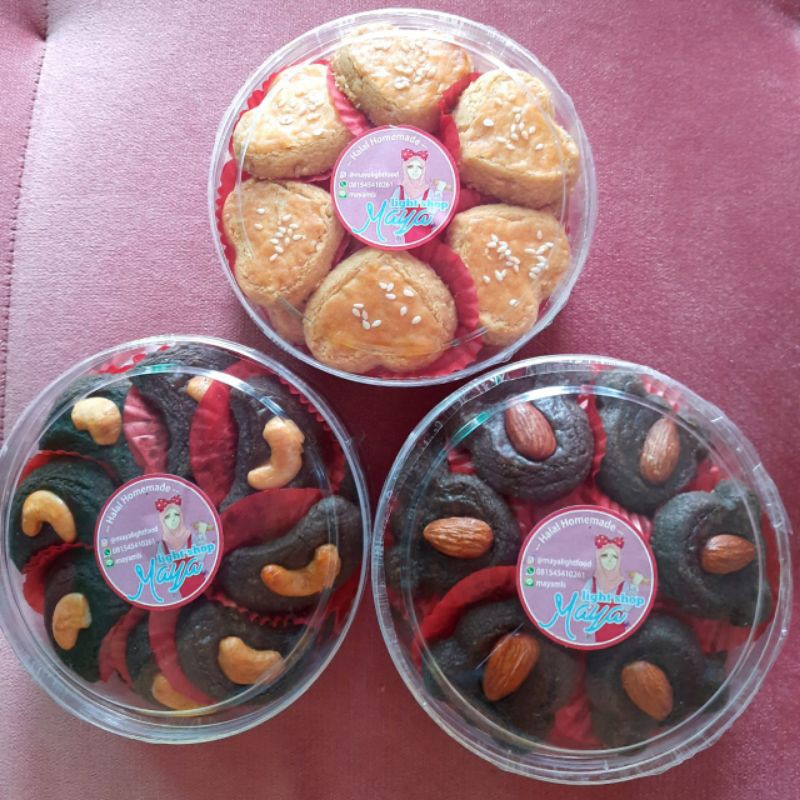 

Kue kacang coklat mete almond kue kering kacang tanah peanut cookies coklat halal parcel kue lebaran hampers