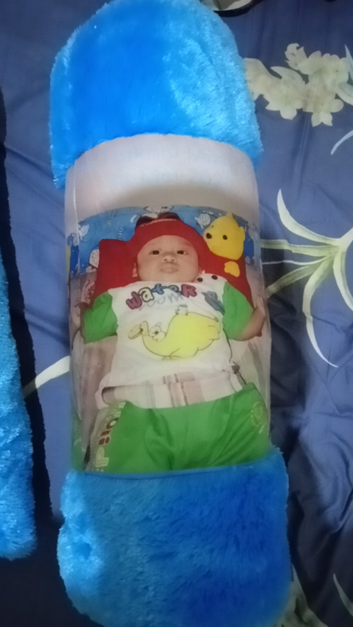 Bantal Guling Foto
