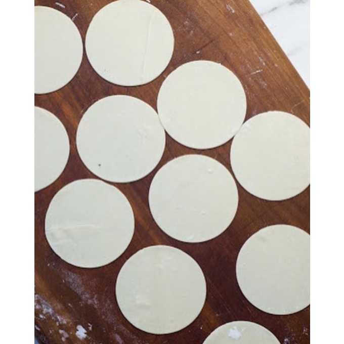 

Kulit Siomay Dimsum Gyoza Pangsit Tipis TERLARIS TERPERCAYA ORIGINAL