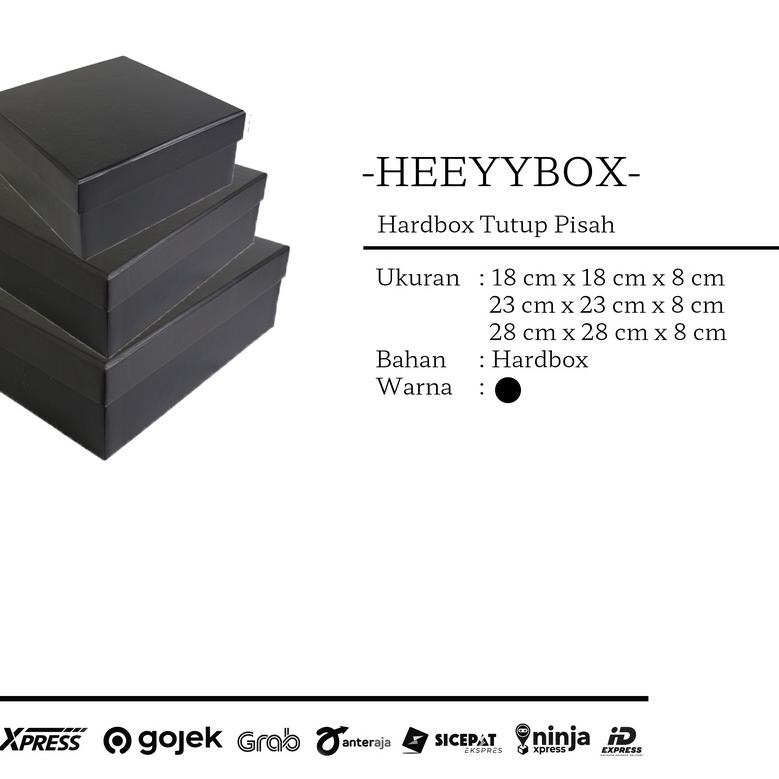 

✪ hardbox polos black all in siap dipakai lsg order yaa! tersedia 3 size small medium large ➮