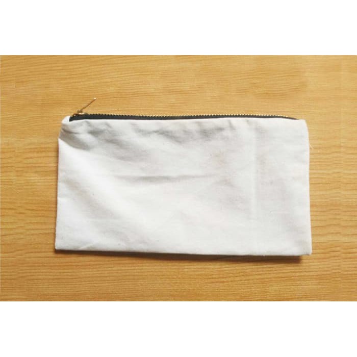

dompet alat tulis- koin- hadiah- blacu resleting besi- murah dan ready