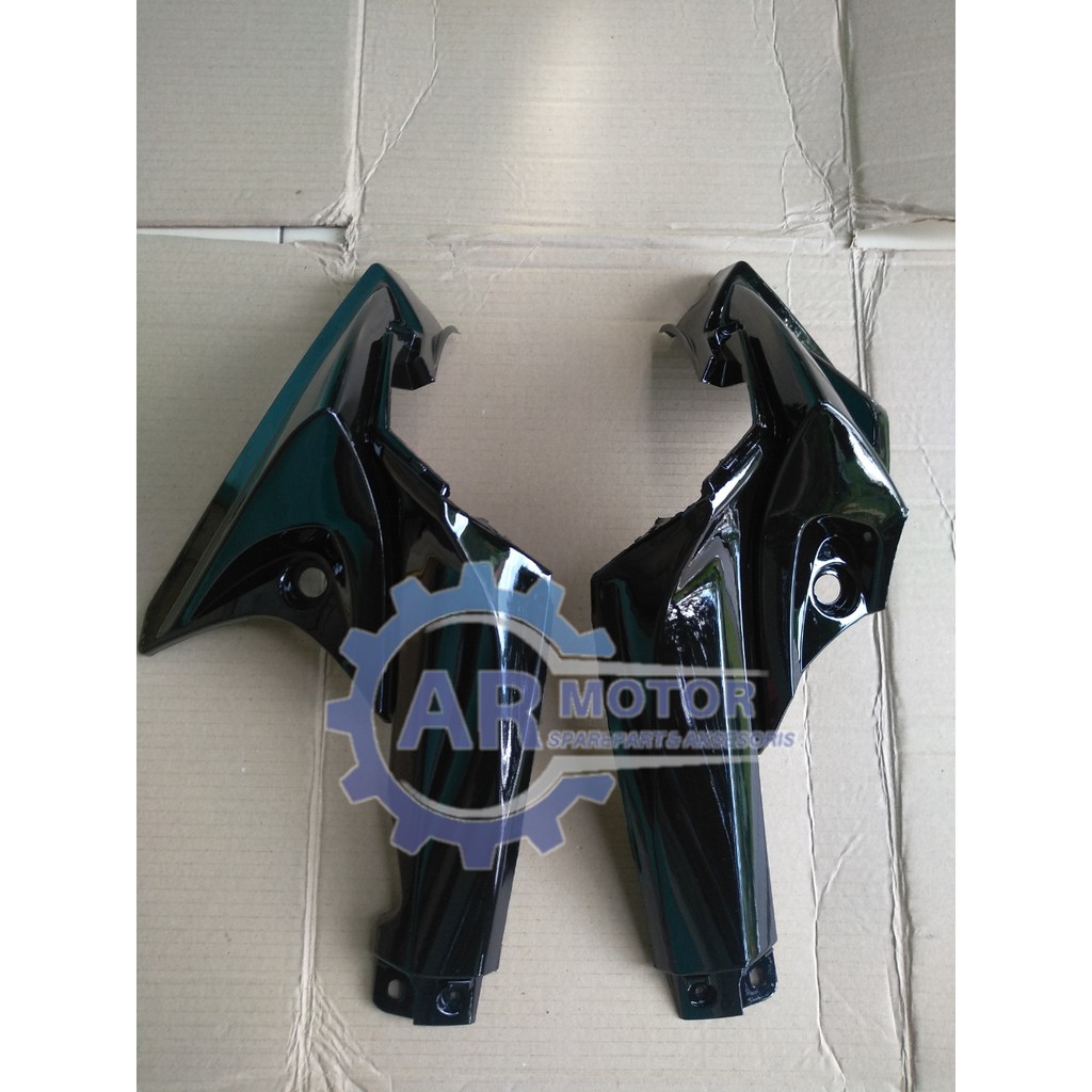 SAMBUNGAN SAYAP BAWAH / SAMBUNGAN BODY SAMPING JUPITER Z NEW ROBOT / BALOK 2010 HITAM