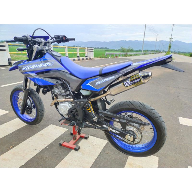 KNALPOT MOTOR YAMAHA WR155 ORIGINAL RIVERSIDE EXHAUST BLACK FLOOD SERIES / knalpot racing wr155