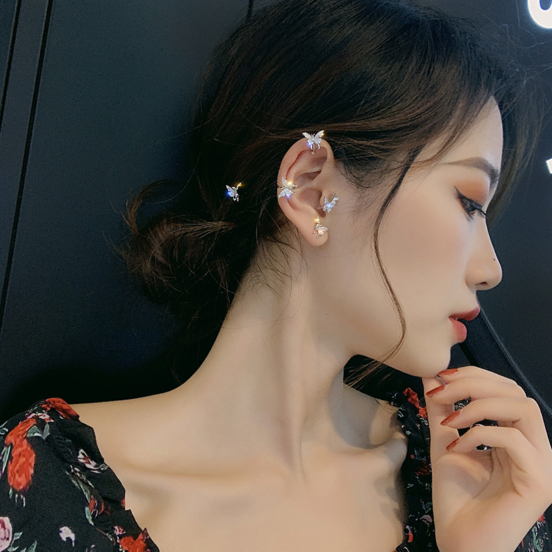 Anting Tusuk Sterling Silver 925 Desain Kupu-Kupu Hias Berlian Imitasi Untuk Wanita