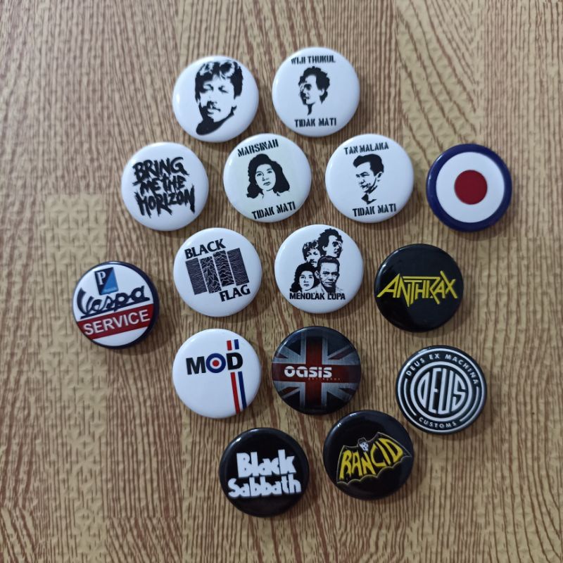 Pin Button Mini Clasic Vespa musik terlaris best quality grosir