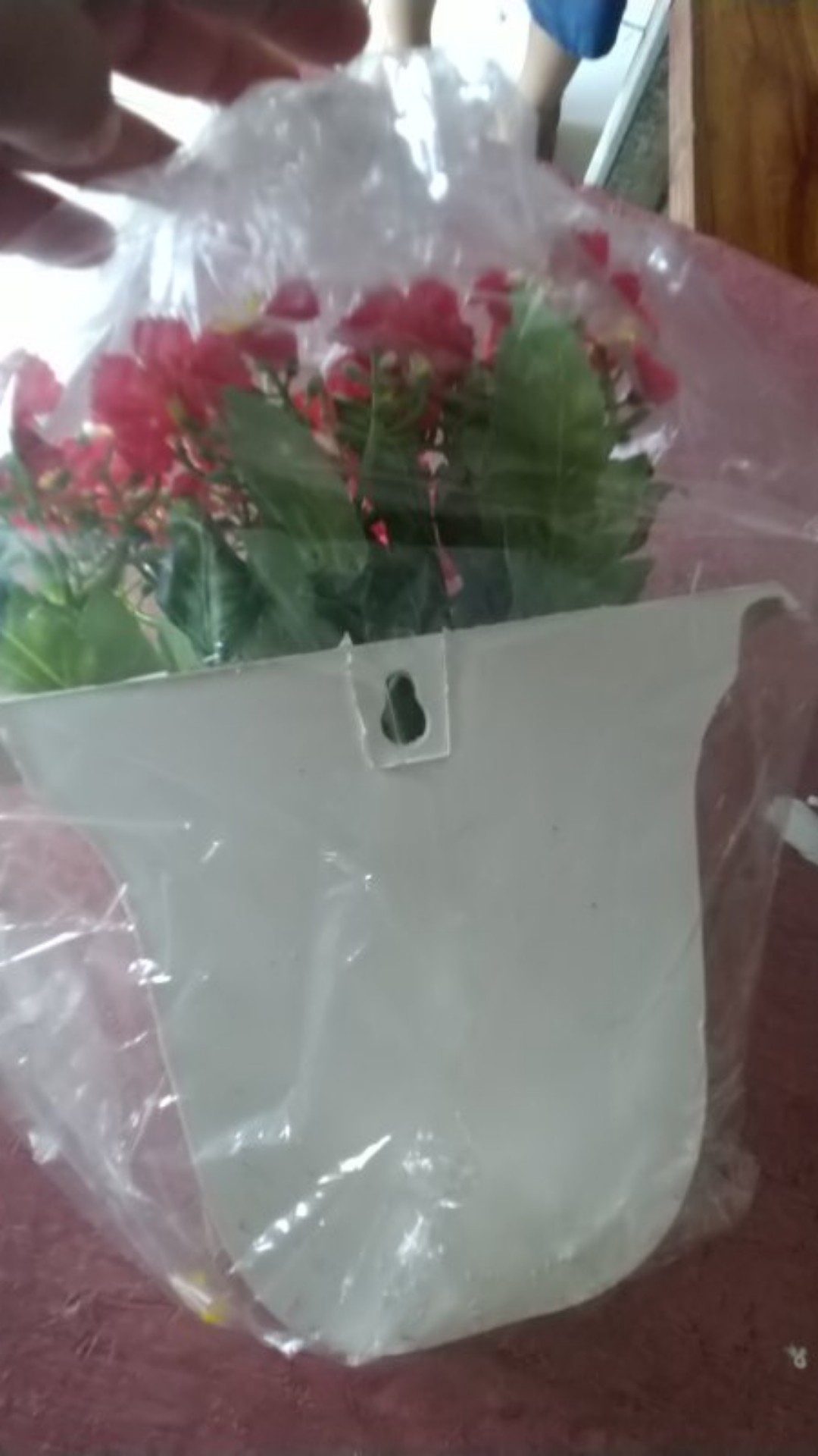 Set Bunga Plastik Aneka Mawar Dengan Plastik Dinding