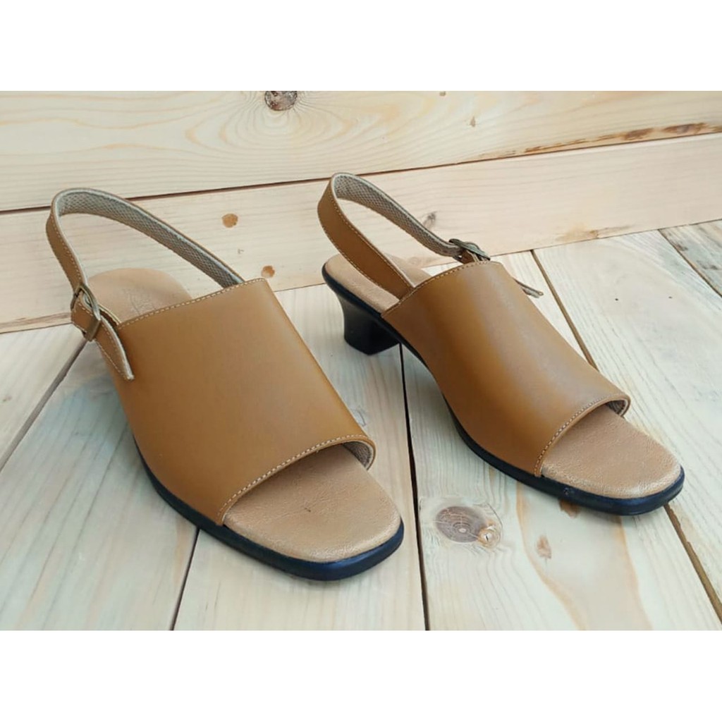 Sepatu Sandal Wanita Kulit Asli Rasheda SR 22 Selop Kasual