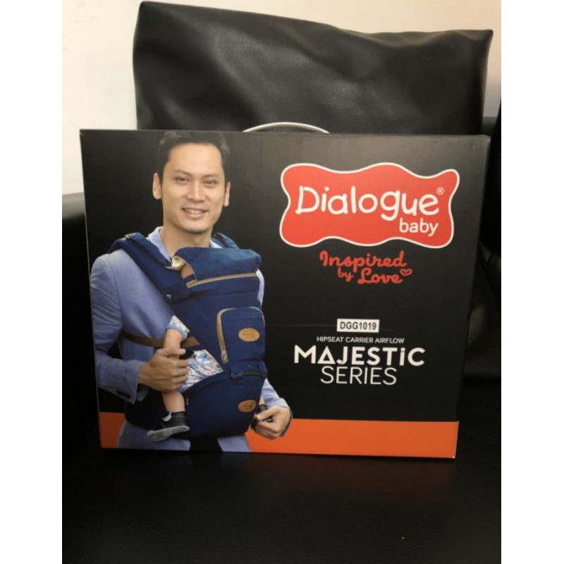 Hipseat Dialogue Baby Majestic Series Gendongan Bayi DGG 1019