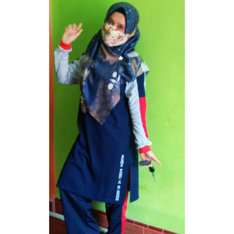 BLOUS TUNIK / KAOS SRAGAM GURU / STELAN SENAM MUSLIMAH / STELAN OLAHRAGA / KAOS GURU / KAOS WANITA