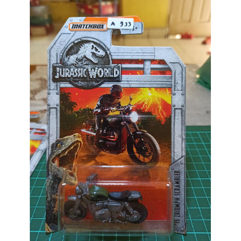 triumph scrambler / jurassic world / jurassic park / owen / matchbox / diescast