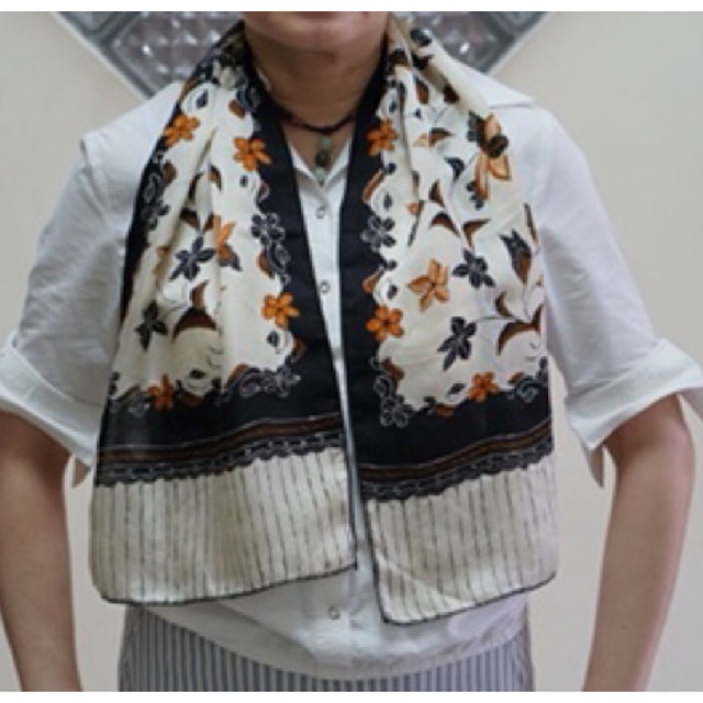 Syal scarf batik sutra Tulis