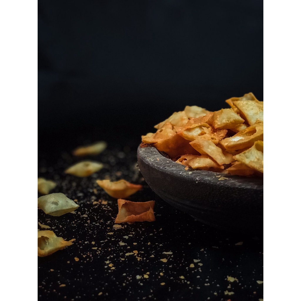 

Keripik Pangsit Balado