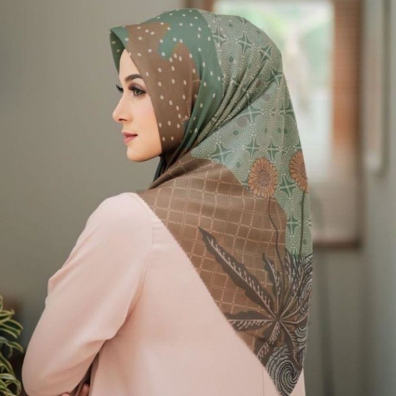 Promo Terlaris Hijab Voal Segiempat Motif My Lady Paula Hijau Jilbab Voal Segiempat Kerudung