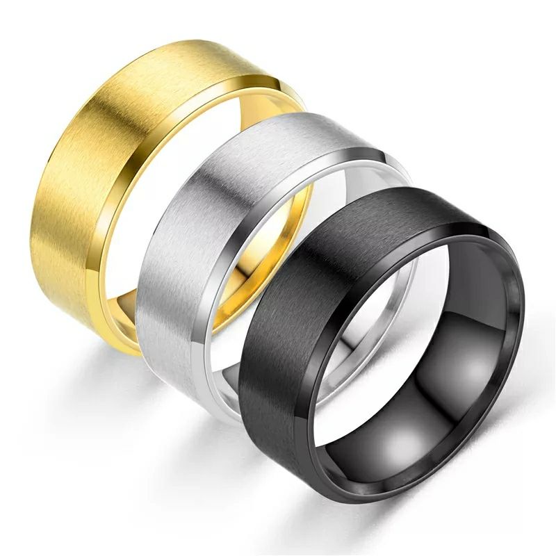 Cincin Titanium keren Cincin Pria Wanita motif polos Anti karat Black/Gold/Silver/Biru