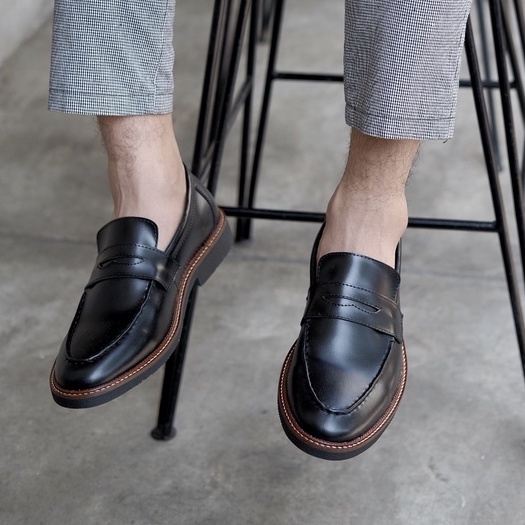 Pascal Black | Sepatu Hitam Tanpa Tali Loafers Pria Casual Kerja Formal Kantor Original Laki | FORIND Oxwalker