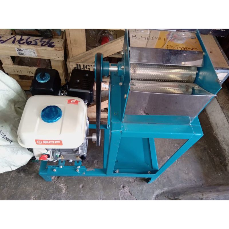 Mesin Parut Kelapa Besar + Mesin Bensin GX 160 5,5HP Untuk Usaha