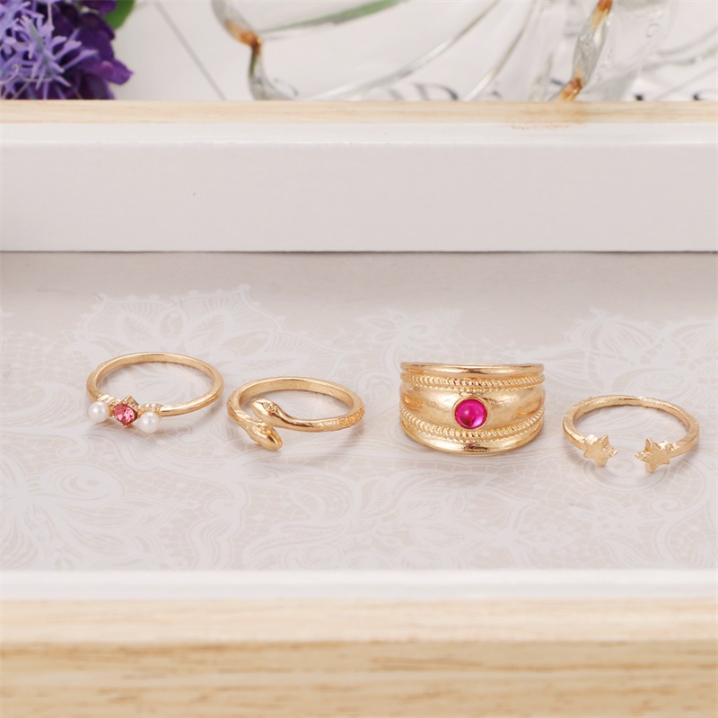 4 piece set fashion snake-shaped diamond star ring Vintage combination elegant ring set for women