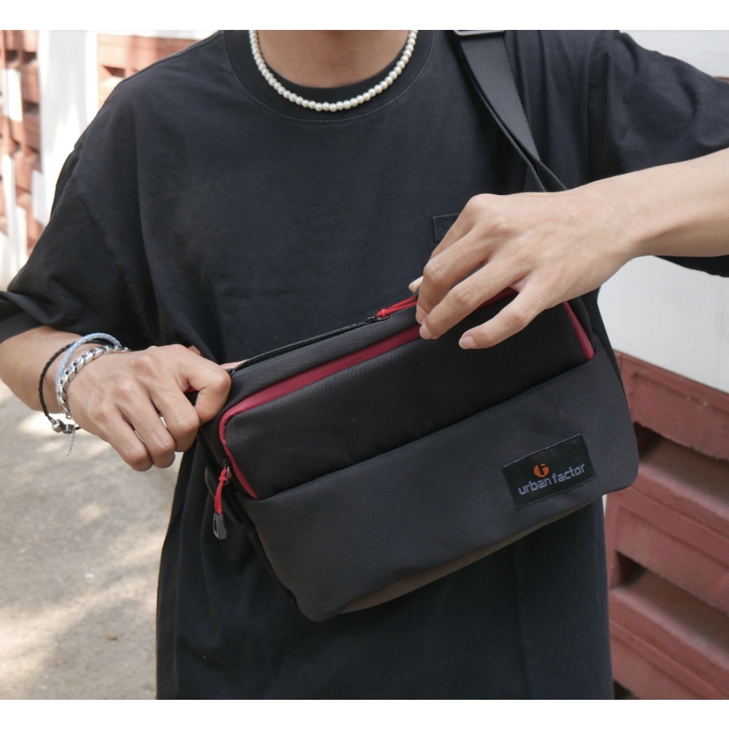 TILTON BLACK |ManNeedMe x URBAN| Tas Selempang Pria Tas Pinggang Waist Bag ORIGINAL