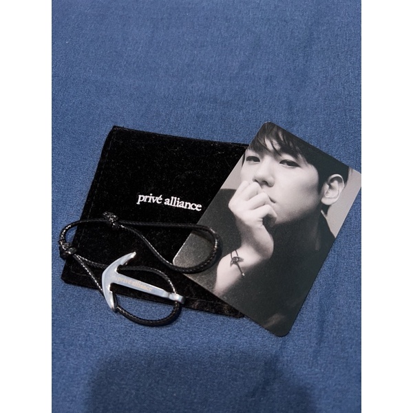prive alliance bracelet baekhyun