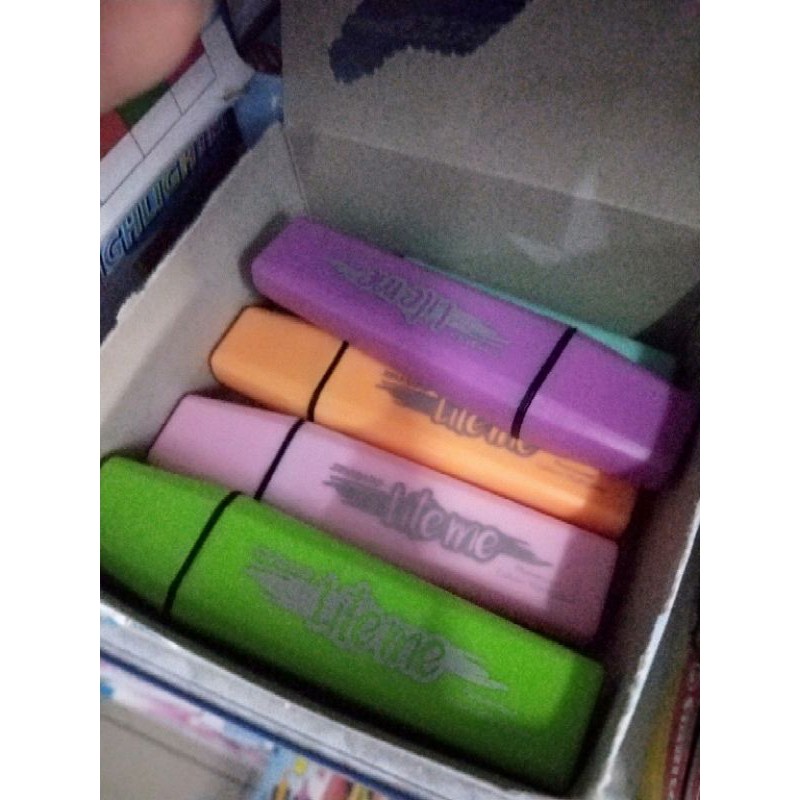 

stabilo /spotliner /van art highlighter