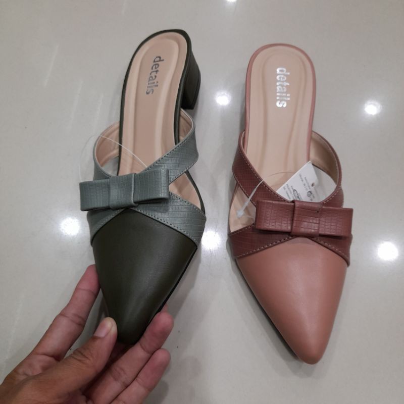 sepatu slop wanita details