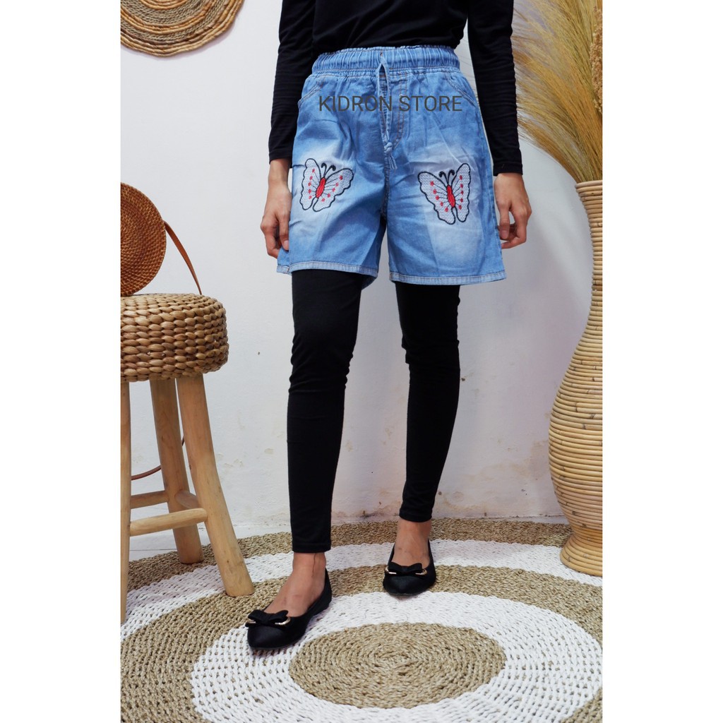 Butterfly Hot Pants. Celana Pendek Hotpants Jeans Wanita Motif Kupu Bordir Paha