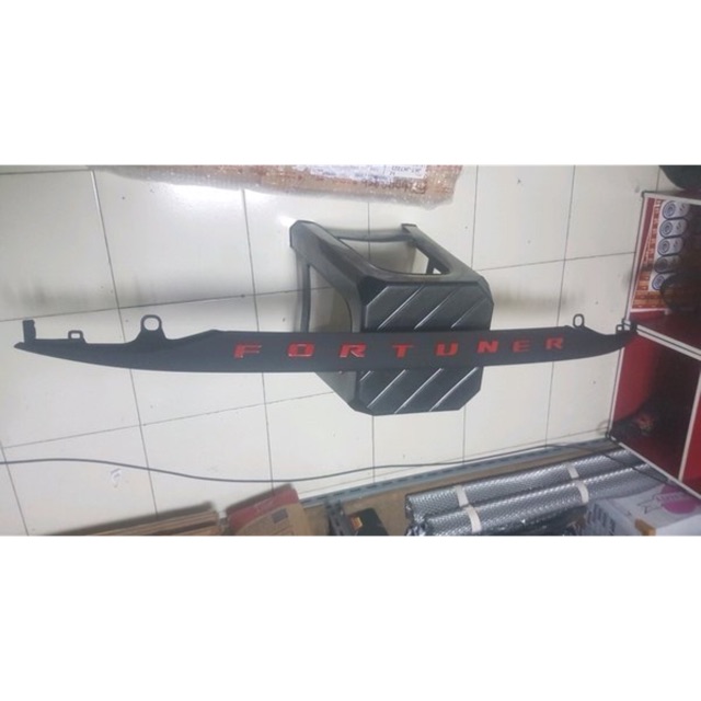 Trunklid fortuner vrz 2016-2018 original
