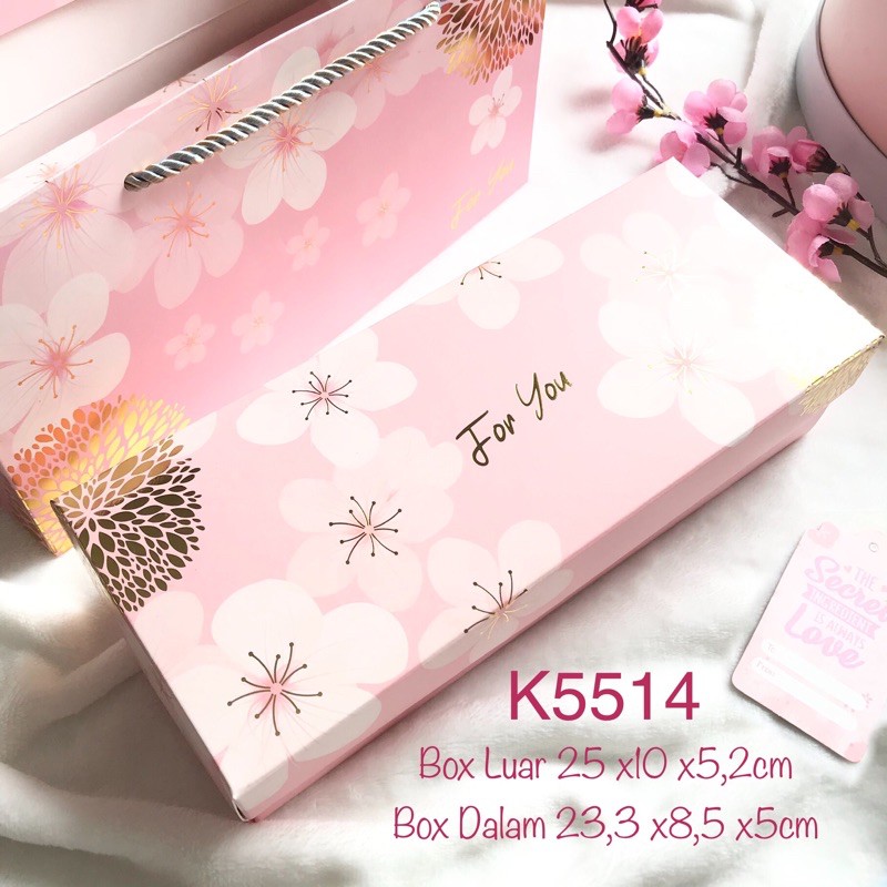 

(5set) Kotak Nastar +Paper Bag K5514 Sakura Pink Packaging Box/ Dus Mooncake K77/ K88 /K90/ K55