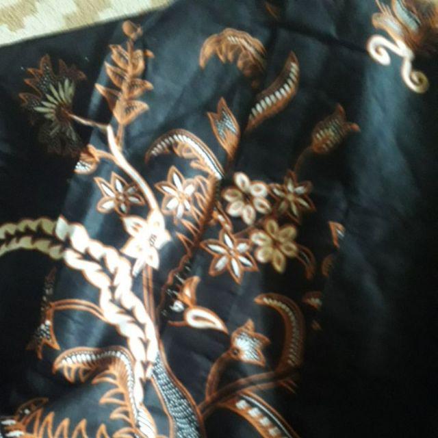 Kemeja Batik Lengan Panjang Hitam Manis