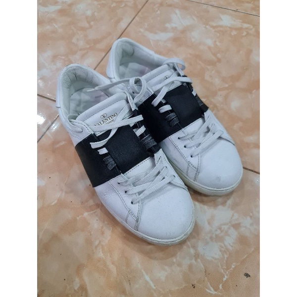 Sepatu Valentino Garavani Second