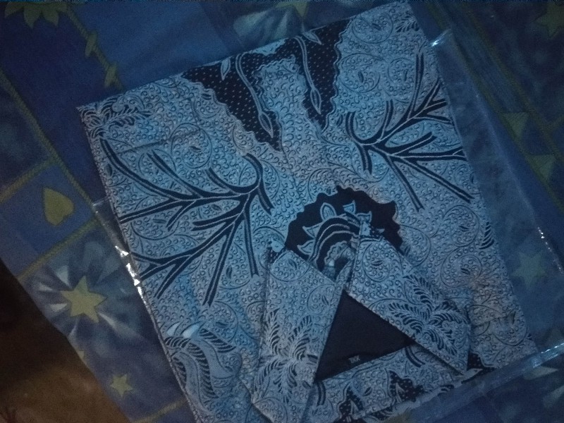 Tumurun Klasik Kemeja Batik Pria Full Furing Katun Sragenan