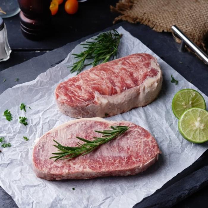 

Steak | Premium Sirloin Wagyu Hokubee Beef Steak 200G