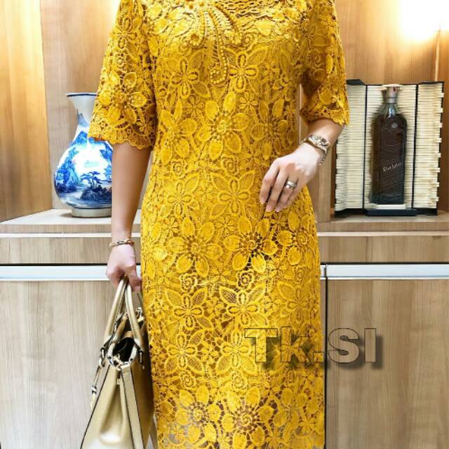 Dress aurum