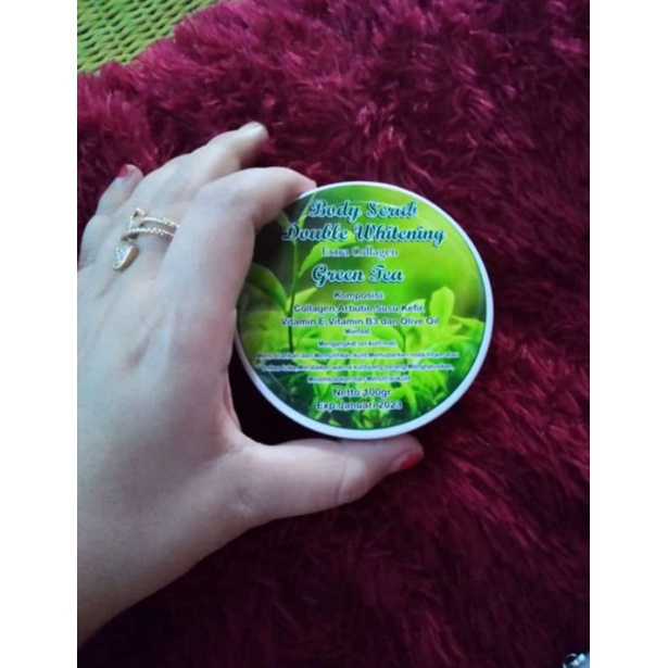 PEMUTIH /PENGHILANG DAKI BODY SCRUB GREENTEA DOUBLE WHITENING 220ml