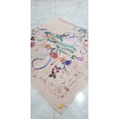 PL The Nada series buttonscraves FIS