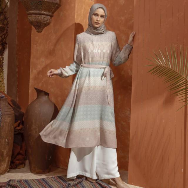 Kenitra Tunik Heaven Lights