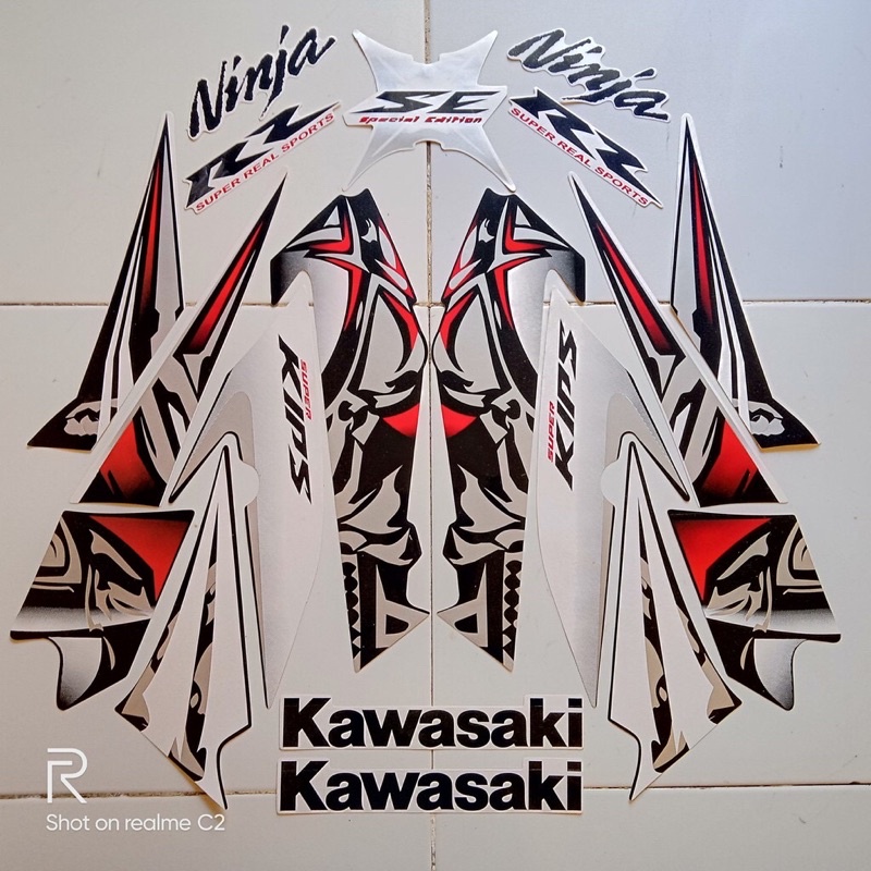 striping ninja rr 2013 putih / stiker ninja rr 2013 putih  / striping / stiker / sticker / lis les K