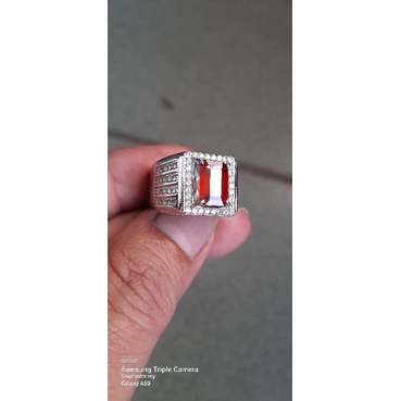 Natural Red Garnet model cutting