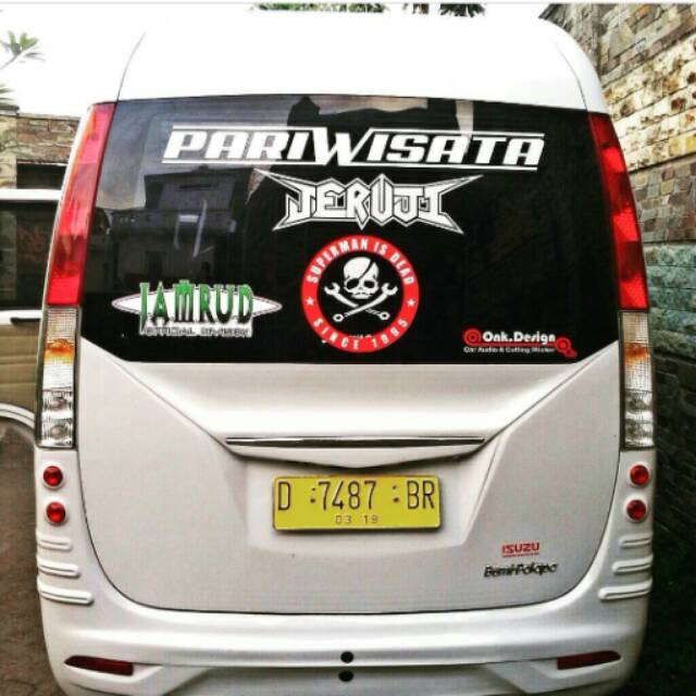 

cutting sticker stiker bebas desain printing waterproof label merk laminasi 44