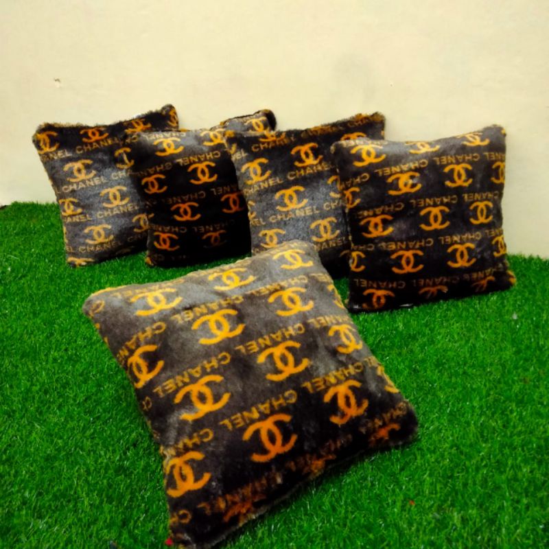 BANTAL SOFA &quot;MOTIF&quot; ukuran 40 (( isi 5 pc ))