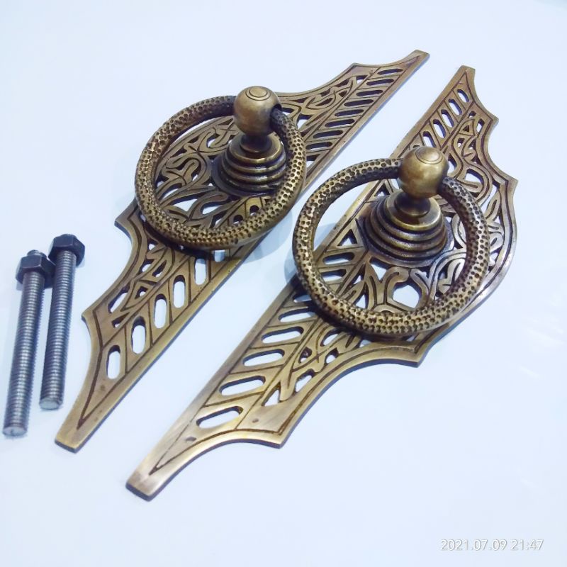 HANDLE PINTU KUNINGAN GEBYOK ANTIK diameter 30cm.x7,5cm.