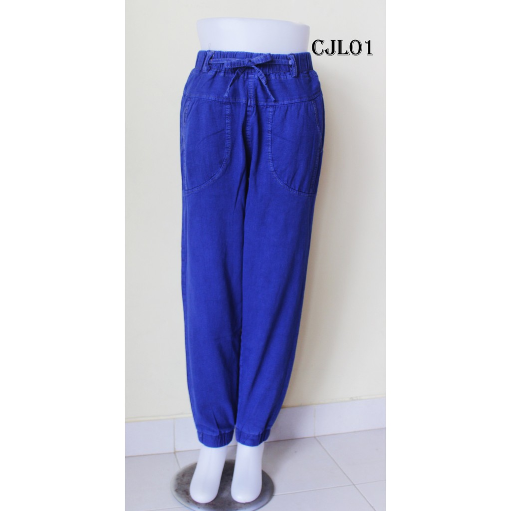 CELANA JOGER LEVIS