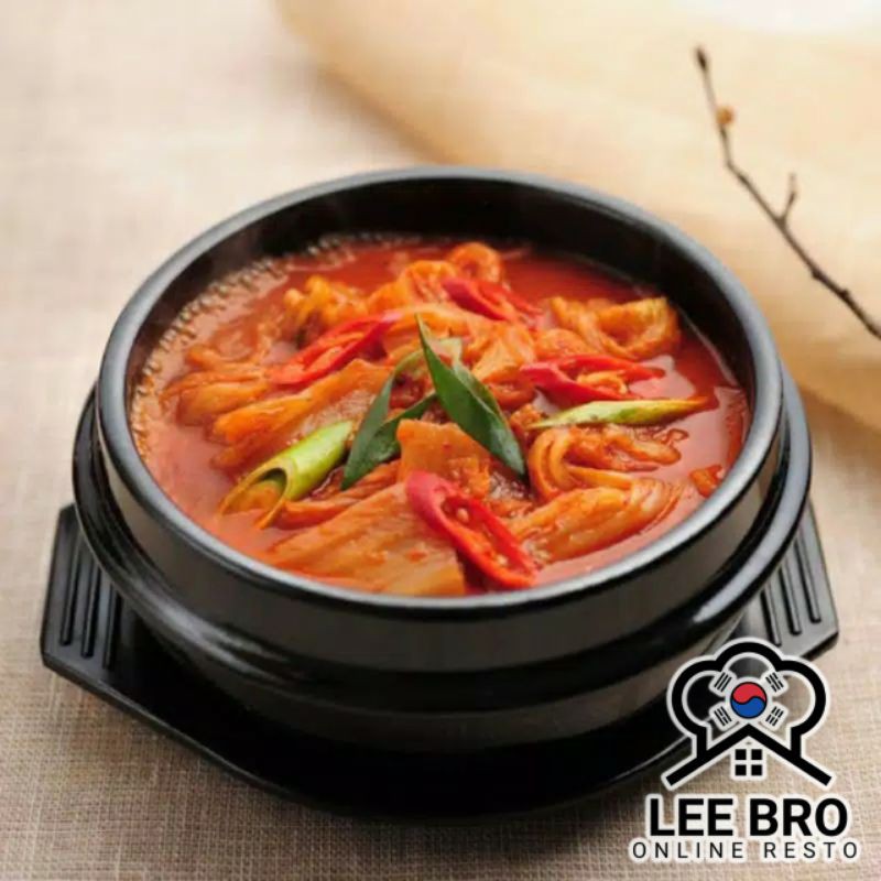 

Kimchi Chigae / Sup Kimchi Pedas Makanan Khas Asli Korea