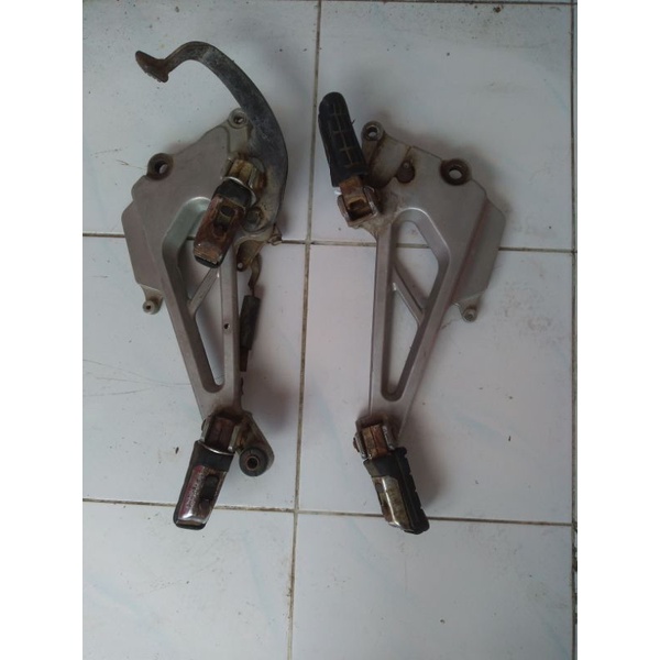 Footstep Bustep Postep Set Kanan Kiri Plus Tuas Perseneling Rem Belakang Honda Tiger 2000 Tiger Lama