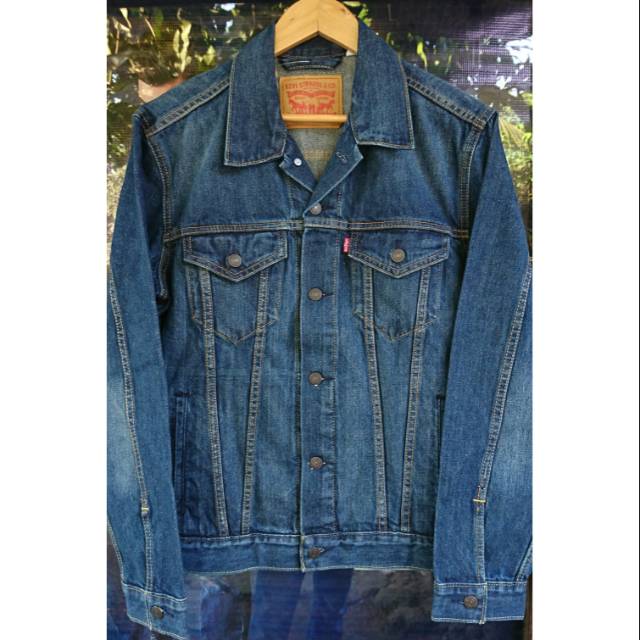 jaket trucker levis