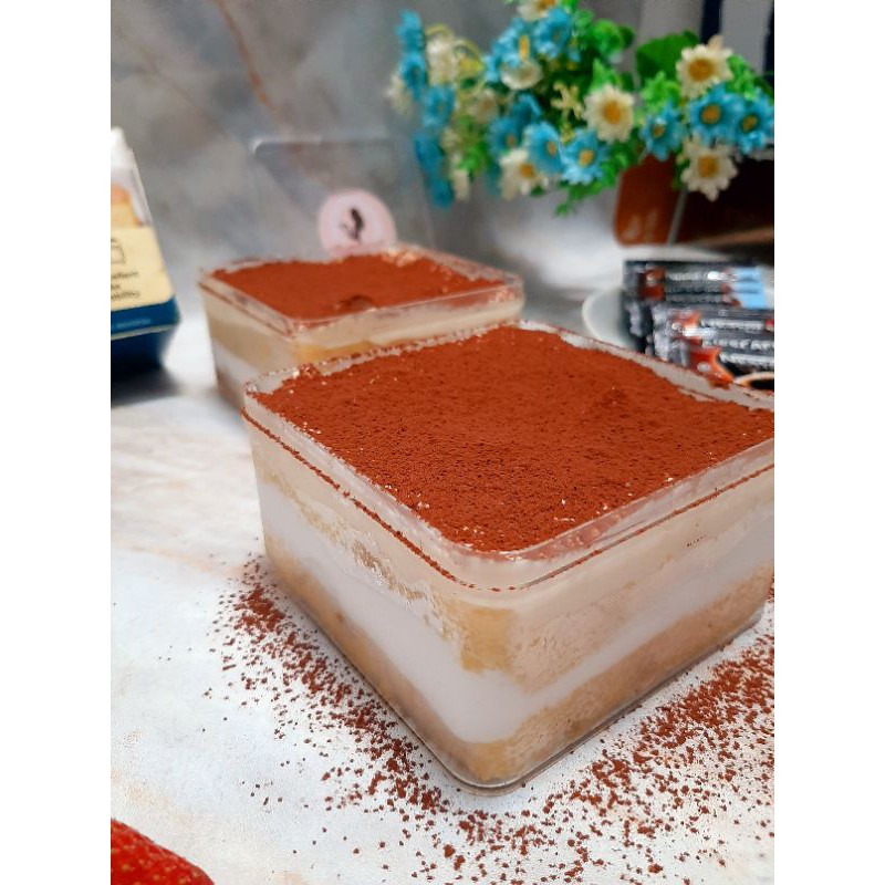 

Tiramisu Mousse Dessert Box 10x10 GOJEK GRAB ONLY