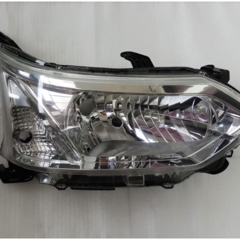 Lampu depan headlamp grand avanza xenia 2016 2017 2018