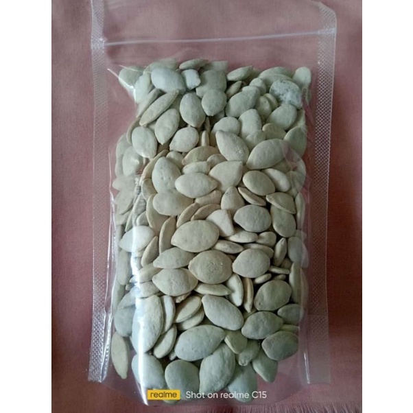 

kuaci biji labu/ kuaci putih cemilan sehat